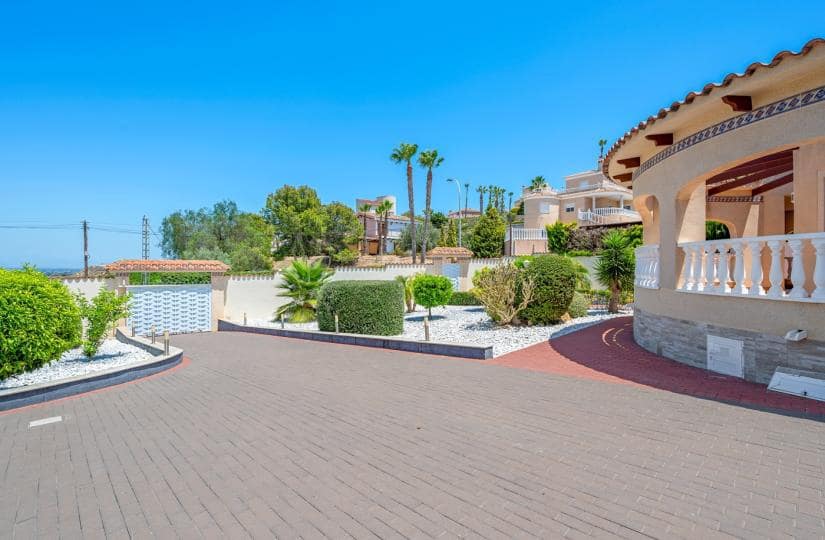 4 soveværelse Villa til salg i Algorfa med swimmingpool garage - € 585.000 (Ref: 9639801)