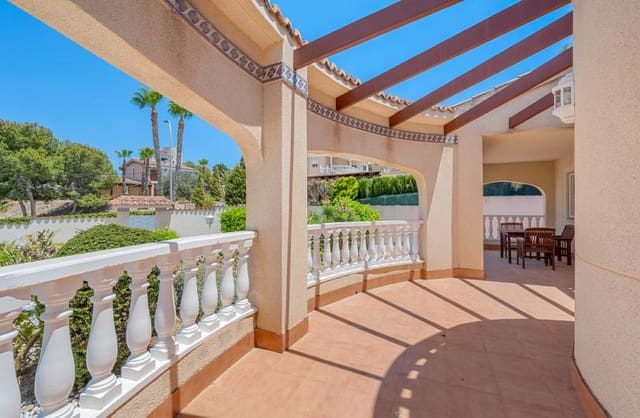 4 sypialnia Willa na sprzedaż w Algorfa z basenem garażem - 585 000 € (Ref: 9639801)