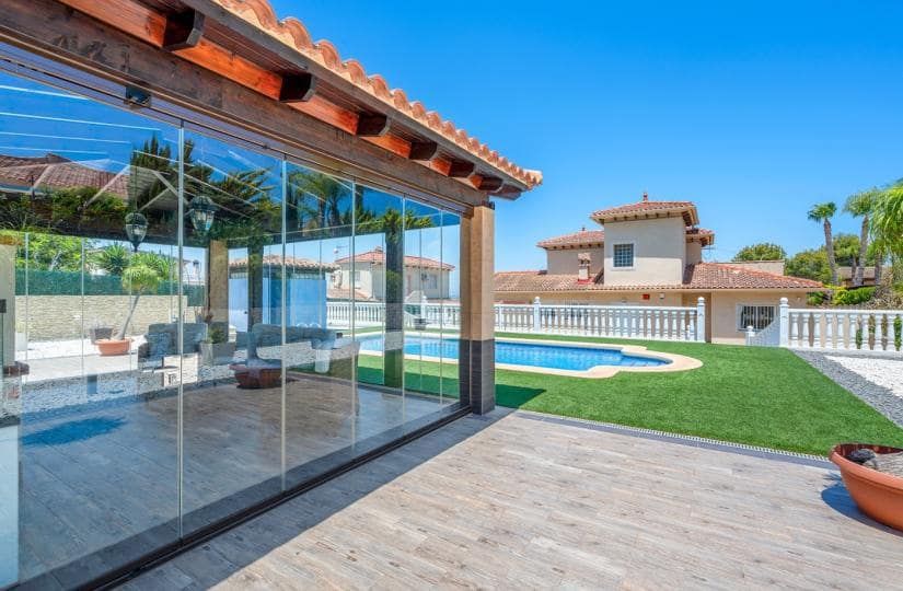 4 soveværelse Villa til salg i Algorfa med swimmingpool garage - € 585.000 (Ref: 9639801)