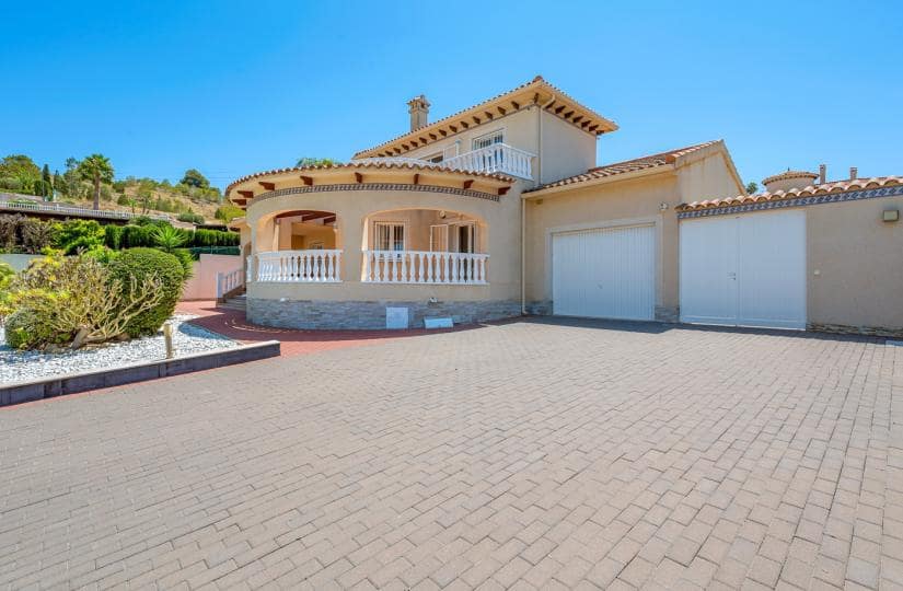 4 soveværelse Villa til salg i Algorfa med swimmingpool garage - € 585.000 (Ref: 9639801)