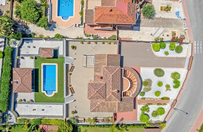 4 soveværelse Villa til salg i Algorfa med swimmingpool garage - € 585.000 (Ref: 9639801)