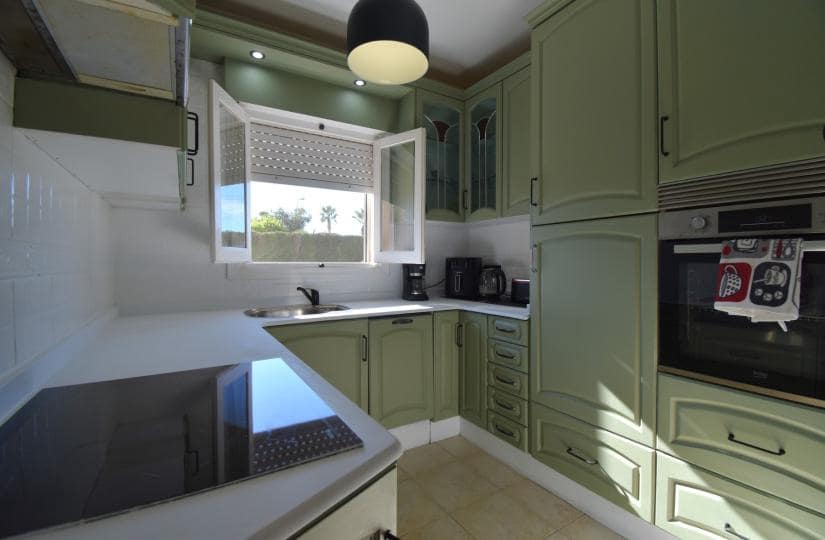 4 chambre Villa/Maison Semi-Mitoyenne à vendre à Los Balcones avec piscine garage - 435 000 € (Ref: 9639804)