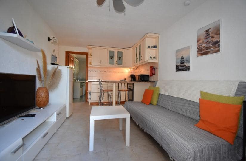 4 chambre Villa/Maison Semi-Mitoyenne à vendre à Los Balcones avec piscine garage - 435 000 € (Ref: 9639804)