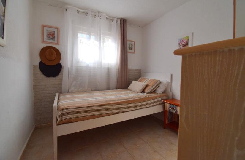 4 chambre Villa/Maison Semi-Mitoyenne à vendre à Los Balcones avec piscine garage - 435 000 € (Ref: 9639804)