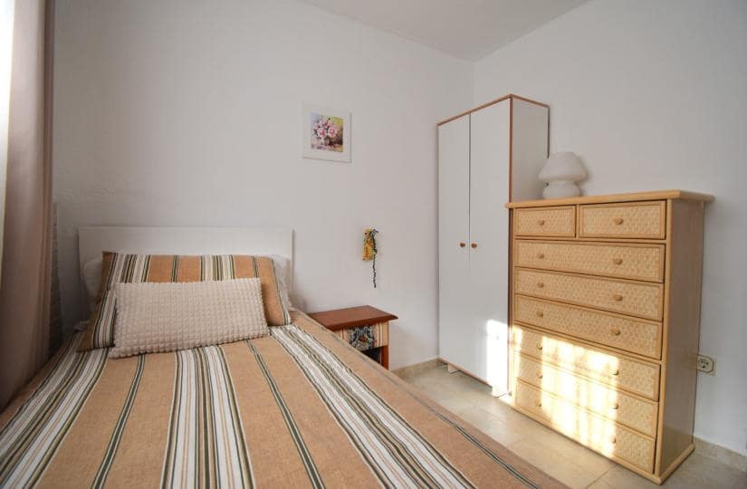 4 chambre Villa/Maison Semi-Mitoyenne à vendre à Los Balcones avec piscine garage - 435 000 € (Ref: 9639804)