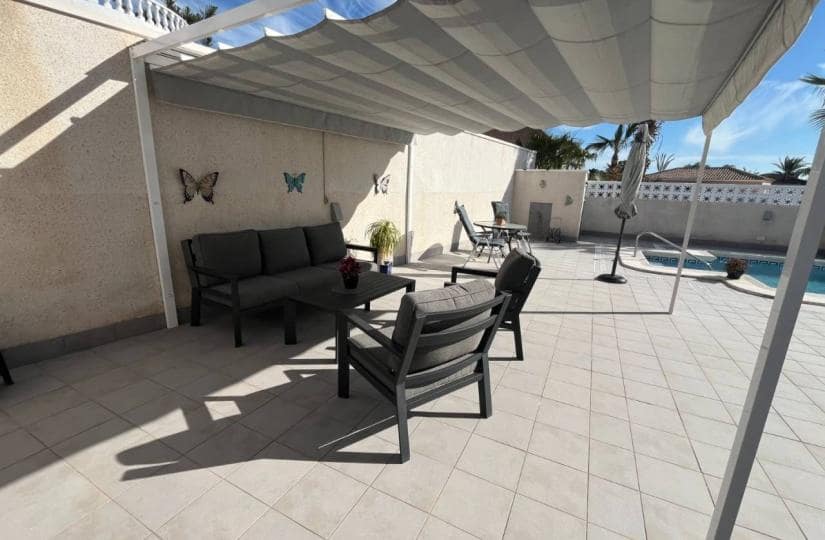 3 bedroom Villa for sale in Monte Azul with pool garage - € 435,000 (Ref: 9639805)