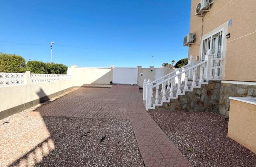 3 bedroom Villa for sale in Monte Azul with pool garage - € 435,000 (Ref: 9639805)