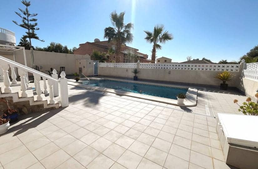 3 bedroom Villa for sale in Monte Azul with pool garage - € 435,000 (Ref: 9639805)