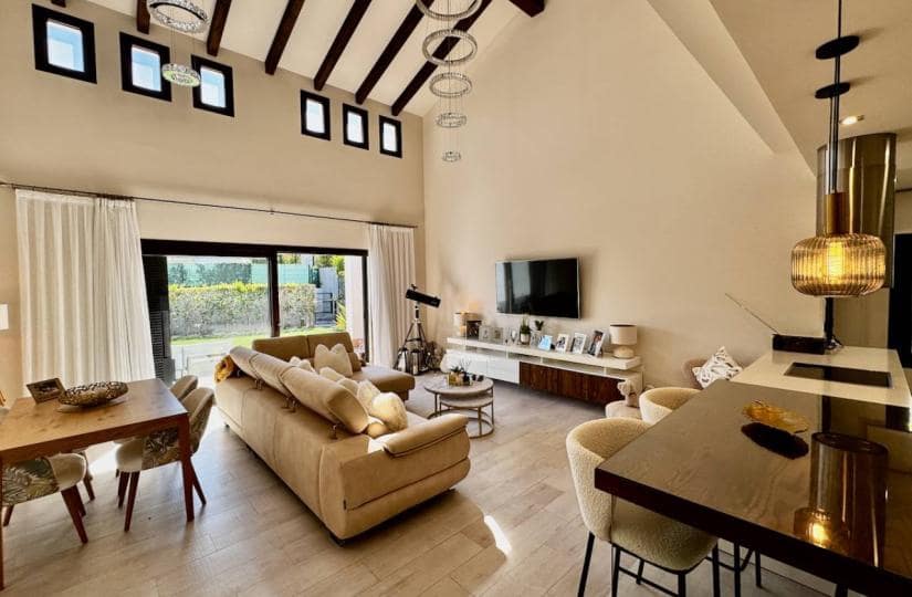 3 sypialnia Willa na sprzedaż w Algorfa z basenem garażem - 595 000 € (Ref: 9639814)