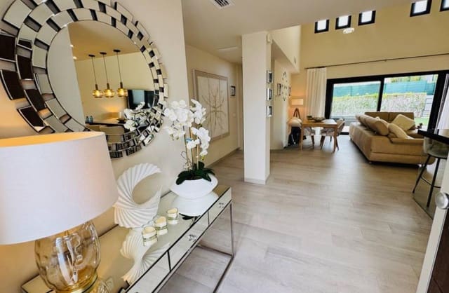 3 sypialnia Willa na sprzedaż w Algorfa z basenem garażem - 595 000 € (Ref: 9639814)