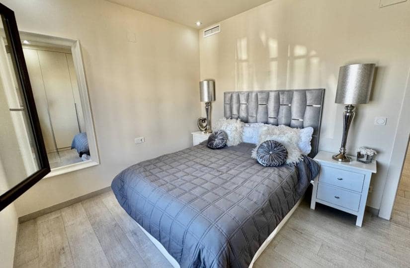 3 sypialnia Willa na sprzedaż w Algorfa z basenem garażem - 595 000 € (Ref: 9639814)