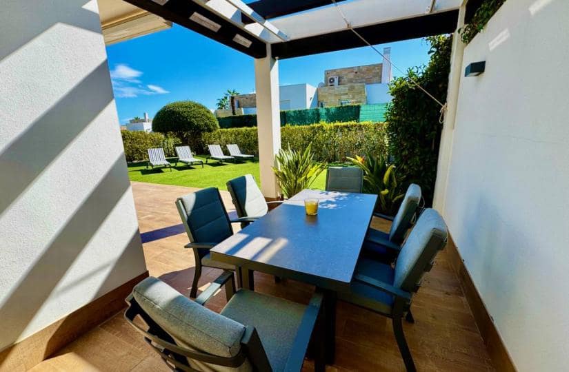 3 sypialnia Willa na sprzedaż w Algorfa z basenem garażem - 595 000 € (Ref: 9639814)