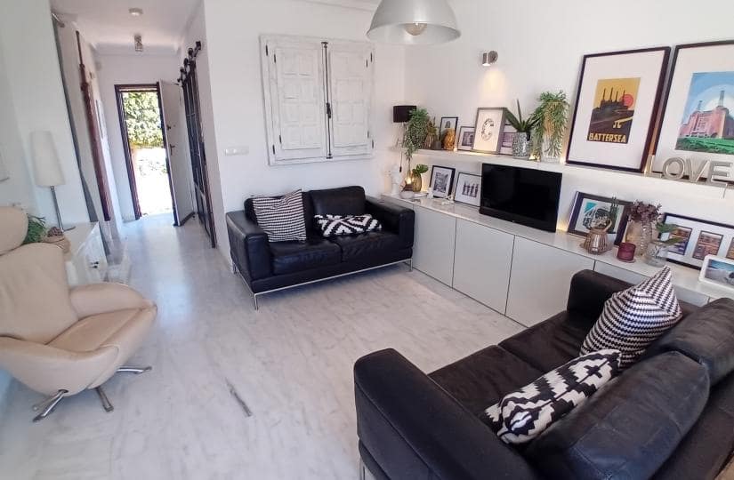 Casa de 2 habitaciones en Algorfa en venta con piscina garaje - 285.000 € (Ref: 9639815)