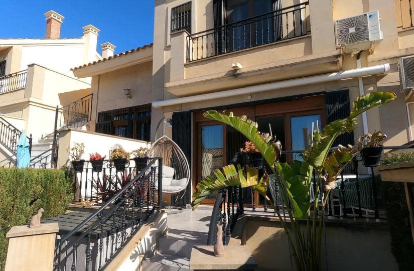 Casa de 2 habitaciones en Algorfa en venta con piscina garaje - 285.000 € (Ref: 9639815)