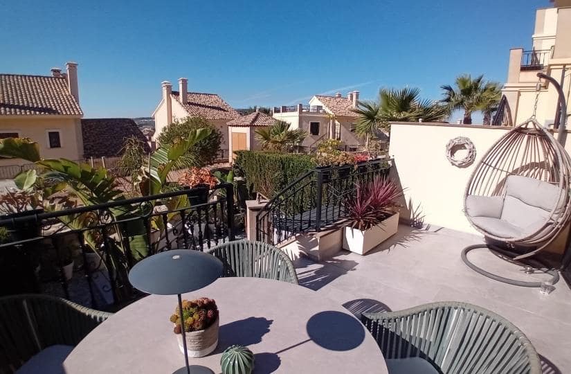 Casa de 2 habitaciones en Algorfa en venta con piscina garaje - 285.000 € (Ref: 9639815)