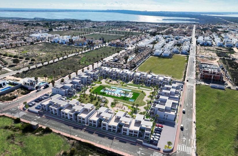 Apartamento de 2 habitaciones en Ciudad Quesada en venta con piscina - 324.000 € (Ref: 9639924)