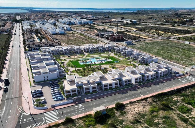 Apartamento de 2 habitaciones en Ciudad Quesada en venta con piscina - 324.000 € (Ref: 9639924)