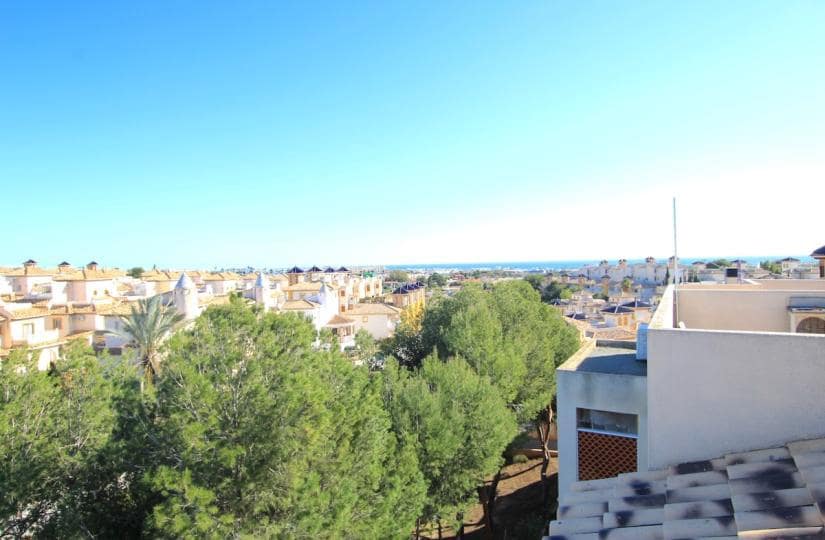 2 bedroom Apartment for sale in Cabo Roig - € 149,000 (Ref: 9643639)