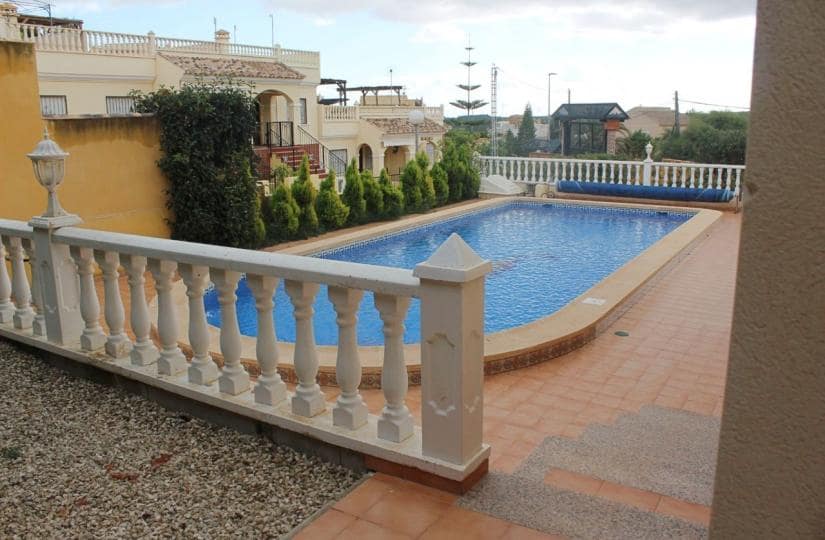 3 soveværelse Semi-Rækkehus til salg i Algorfa med swimmingpool - € 249.995 (Ref: 9644556)