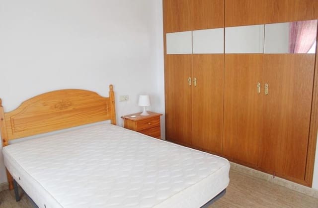 3 soveværelse Semi-Rækkehus til salg i Algorfa med swimmingpool - € 249.995 (Ref: 9644556)