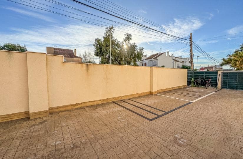 2 quarto Apartamento para venda em Torrevieja com piscina garagem - 215 000 € (Ref: 9645660)