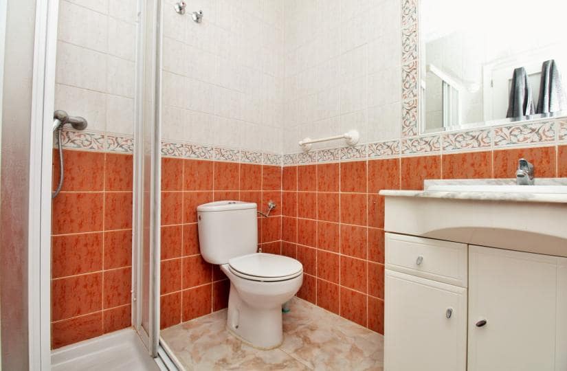 4 quarto Moradia para venda em Playa Flamenca com piscina garagem - 379 000 € (Ref: 9646313)