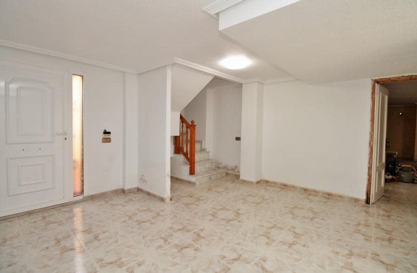 4 quarto Moradia para venda em Playa Flamenca com piscina garagem - 379 000 € (Ref: 9646313)
