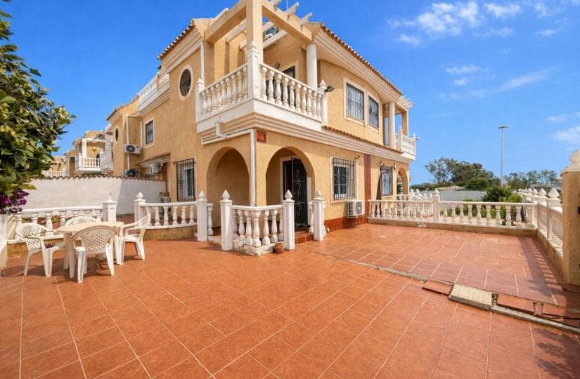 3 bedroom Semi-detached Villa for sale in La Regia with pool garage - € 220,000 (Ref: 9650900)
