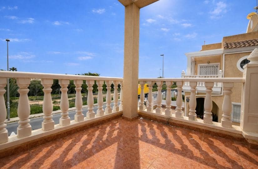 3 bedroom Semi-detached Villa for sale in La Regia with pool garage - € 220,000 (Ref: 9650900)