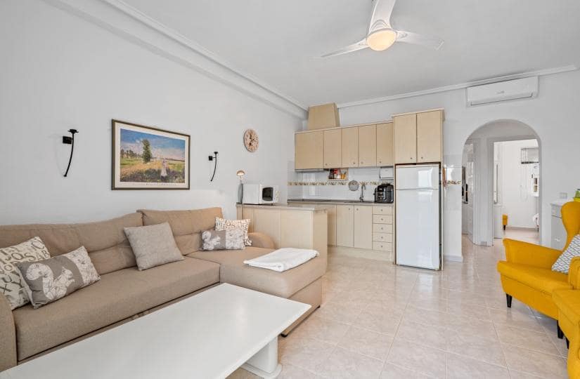 2 bedroom Apartment for sale in Ciudad Quesada with pool garage - € 155,000 (Ref: 9660600)