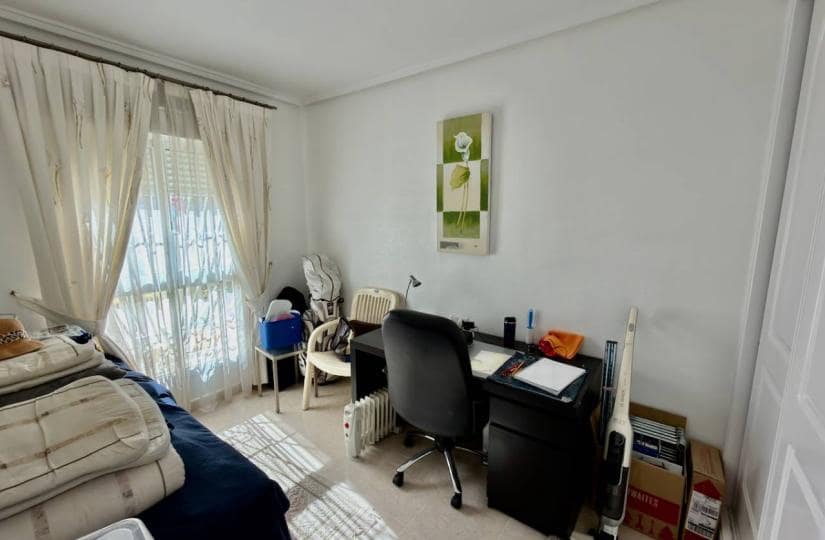 3 soverom Kjedet enebolig til salgs i Ciudad Quesada med svømmebasseng garasje - € 195 000 (Ref: 9665451)