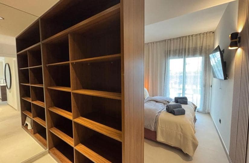 Apartamento de 2 habitaciones en La Veleta en venta con piscina garaje - 349.000 € (Ref: 9665607)