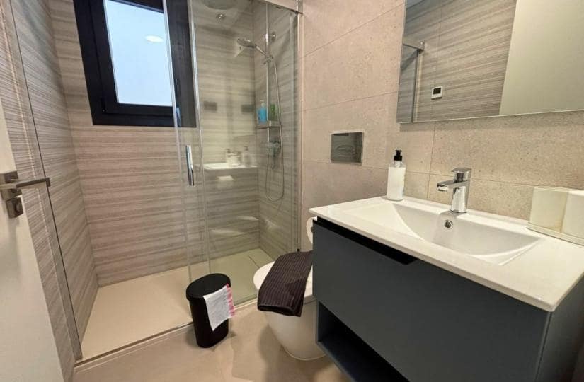 Apartamento de 2 habitaciones en La Veleta en venta con piscina garaje - 349.000 € (Ref: 9665607)