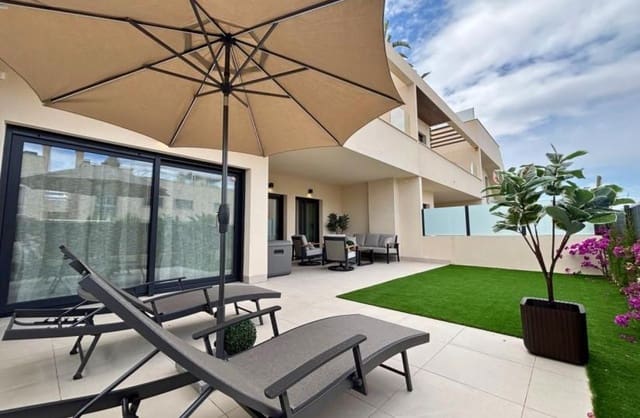 Apartamento de 2 habitaciones en La Veleta, Torrevieja en venta con piscina garaje - 349.000 € (Ref: 9665607)