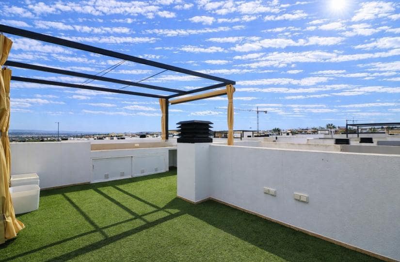 3 bedroom Villa for sale in Benijofar with pool garage - € 399,950 (Ref: 9669753)