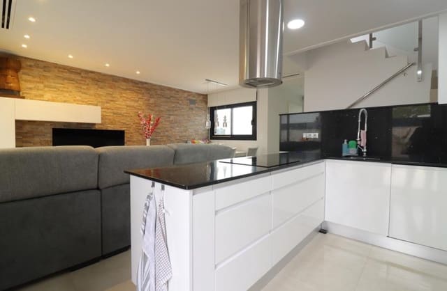 3 soverom Villa til salgs i Benijófar med svømmebasseng garasje - € 399 950 (Ref: 9669753)