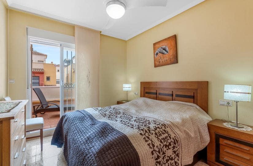 Casa de 3 habitaciones en Villamartin en venta con piscina garaje - 345.000 € (Ref: 9669858)