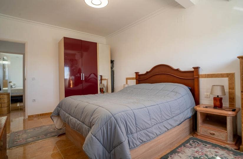 Casa de 2 habitaciones en Torrevieja en venta con garaje - 139.995 € (Ref: 9672405)