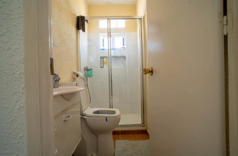 Casa de 2 habitaciones en Torrevieja en venta con garaje - 139.995 € (Ref: 9672405)