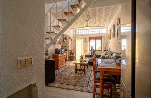 Casa de 2 habitaciones en El Chaparral - La Siesta - La Torreta, Torrevieja en venta con garaje - 139.995 € (Ref: 9672405)