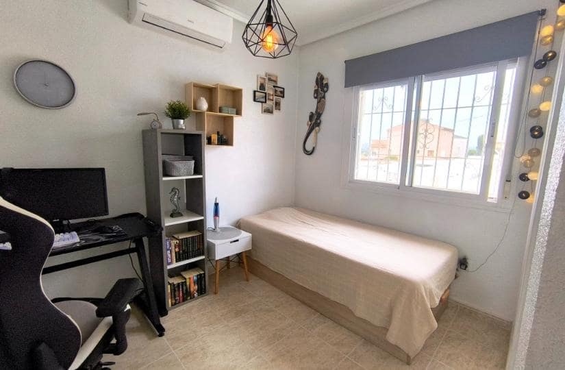 3 slaapkamer Halfvrijstaande villa te koop in Monte Azul met zwembad garage - € 239.950 (Ref: 9676632)