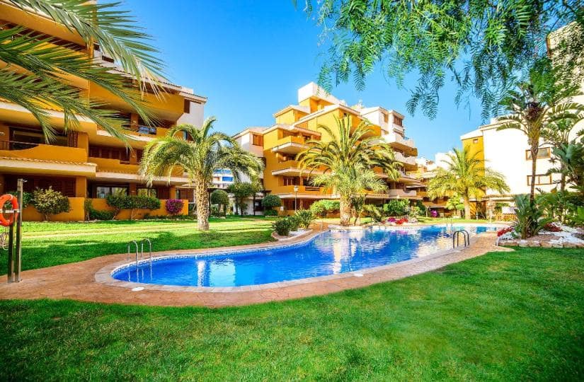 2 bedroom Apartment for sale in Orihuela Costa with pool garage - € 260,000 (Ref: 9676633)