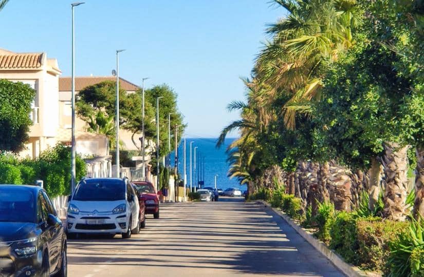 2 bedroom Apartment for sale in Orihuela Costa with pool garage - € 260,000 (Ref: 9676633)