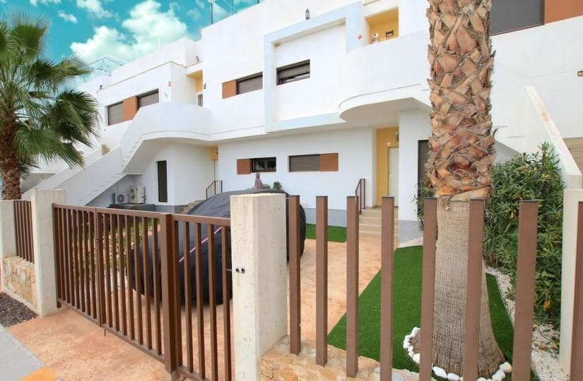 2 bedroom Apartment for sale in Vistabella with pool garage - € 240,000 (Ref: 9676634)