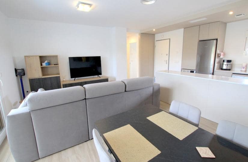 2 bedroom Apartment for sale in Vistabella with pool garage - € 240,000 (Ref: 9676634)