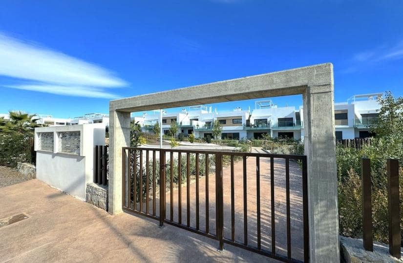 2 bedroom Apartment for sale in Vistabella with pool garage - € 240,000 (Ref: 9676634)