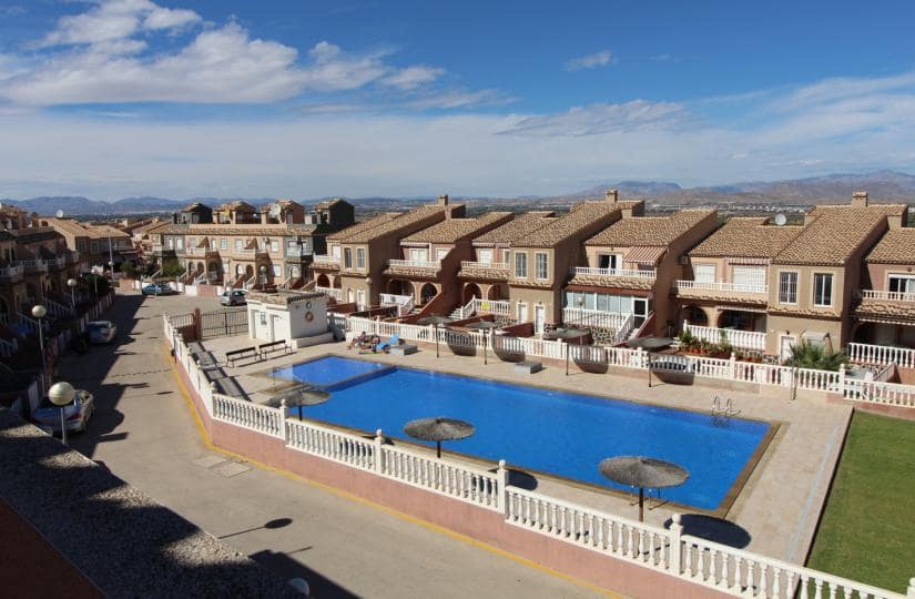 2 sypialnia Dom na sprzedaż w Gran Alacant z basenem - 239 000 € (Ref: 9681369)