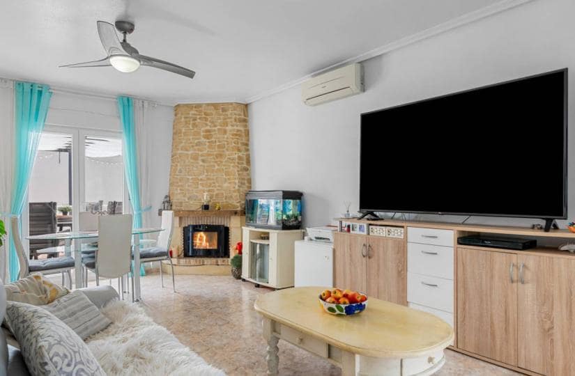 6 quarto Moradia para venda em Benijofar com piscina garagem - 499 000 € (Ref: 9683275)