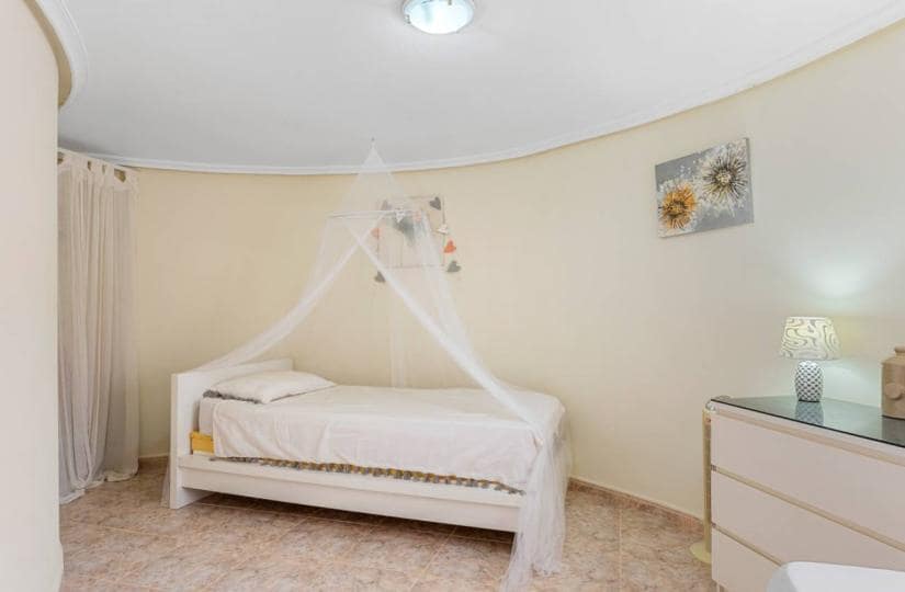 6 quarto Moradia para venda em Benijofar com piscina garagem - 499 000 € (Ref: 9683275)