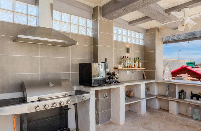 6 quarto Moradia para venda em Benijofar com piscina garagem - 499 000 € (Ref: 9683275)